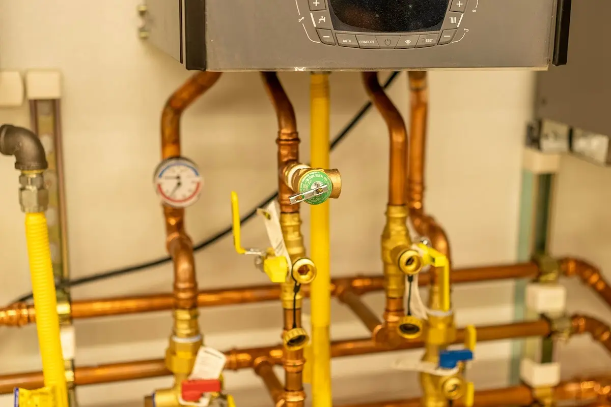 Licensed technician providing Slab Leak Repair for a homeowner in Pasco